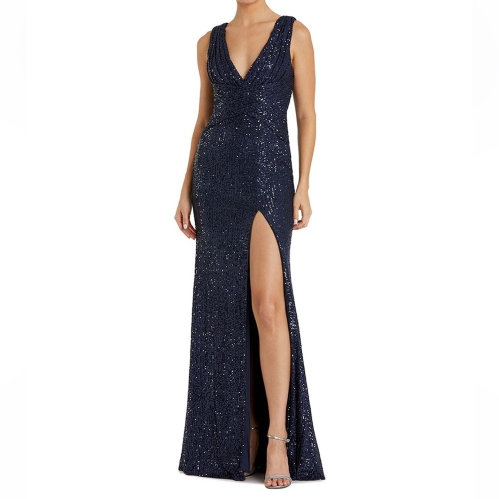 NEW Ieena by Mac Duggal V-Neck Sequin Gown in Navy